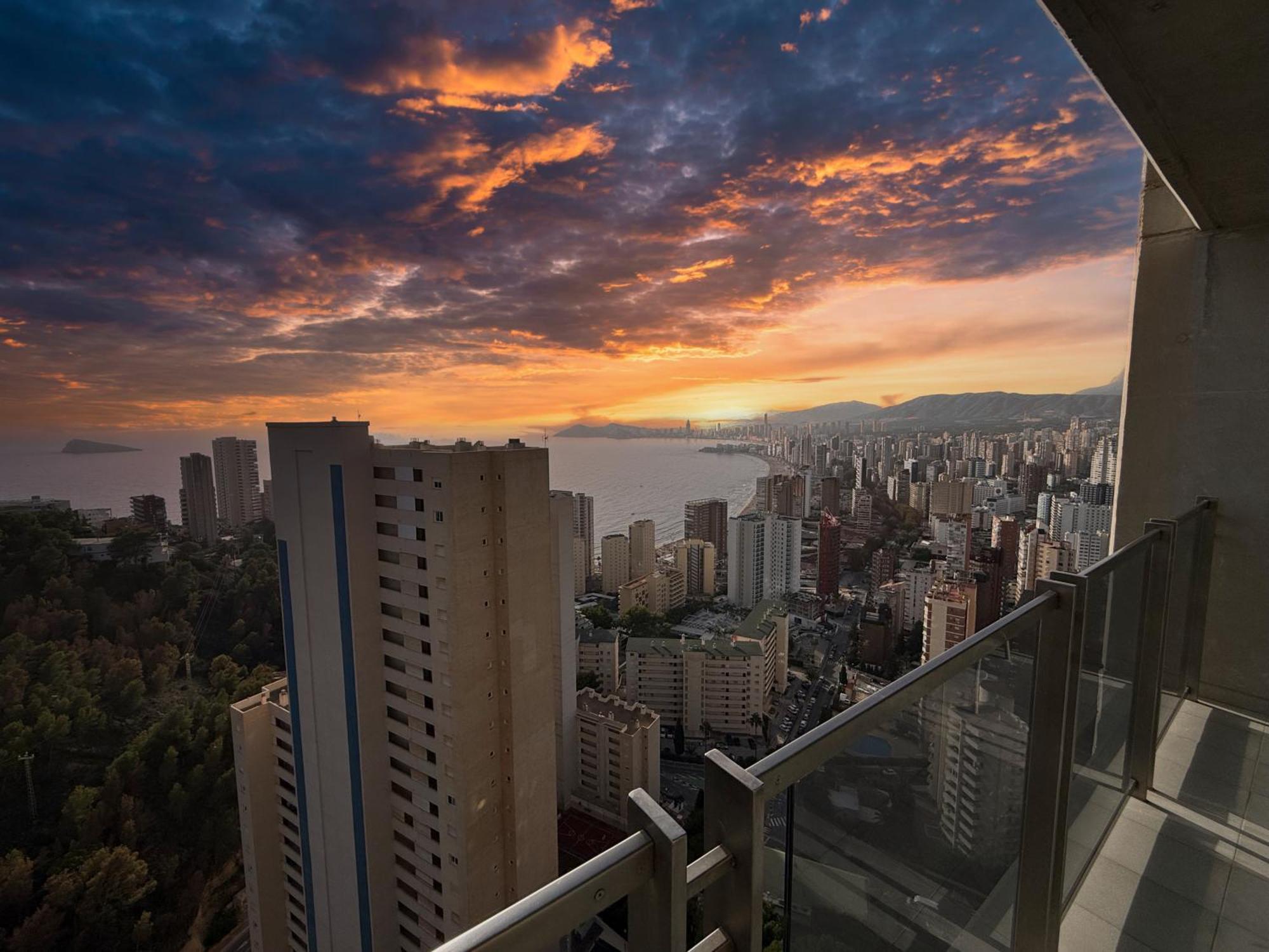Beautiful Apartment Near Beach With Panoramic Sea-View Benidorm Exteriér fotografie